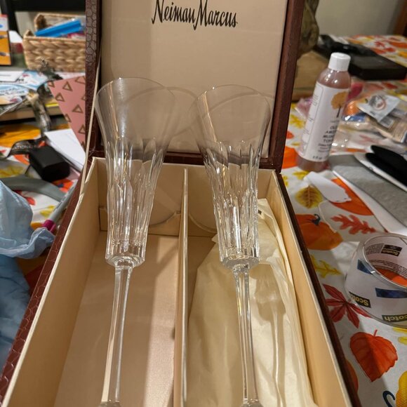 Vintage Neiman Marcus Champagne Glasses in Leather Display Box - Picture 3 of 8